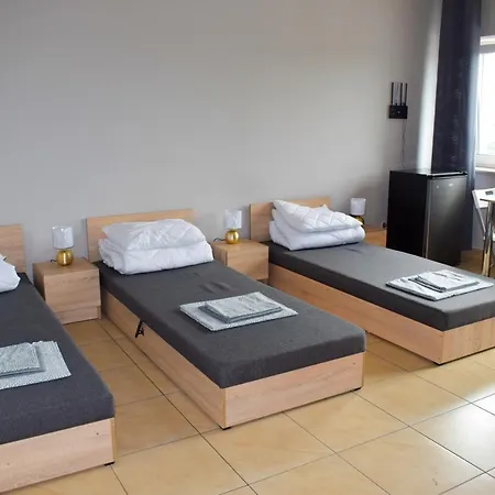 Noclegi Rzeszow Мотель Ряшів